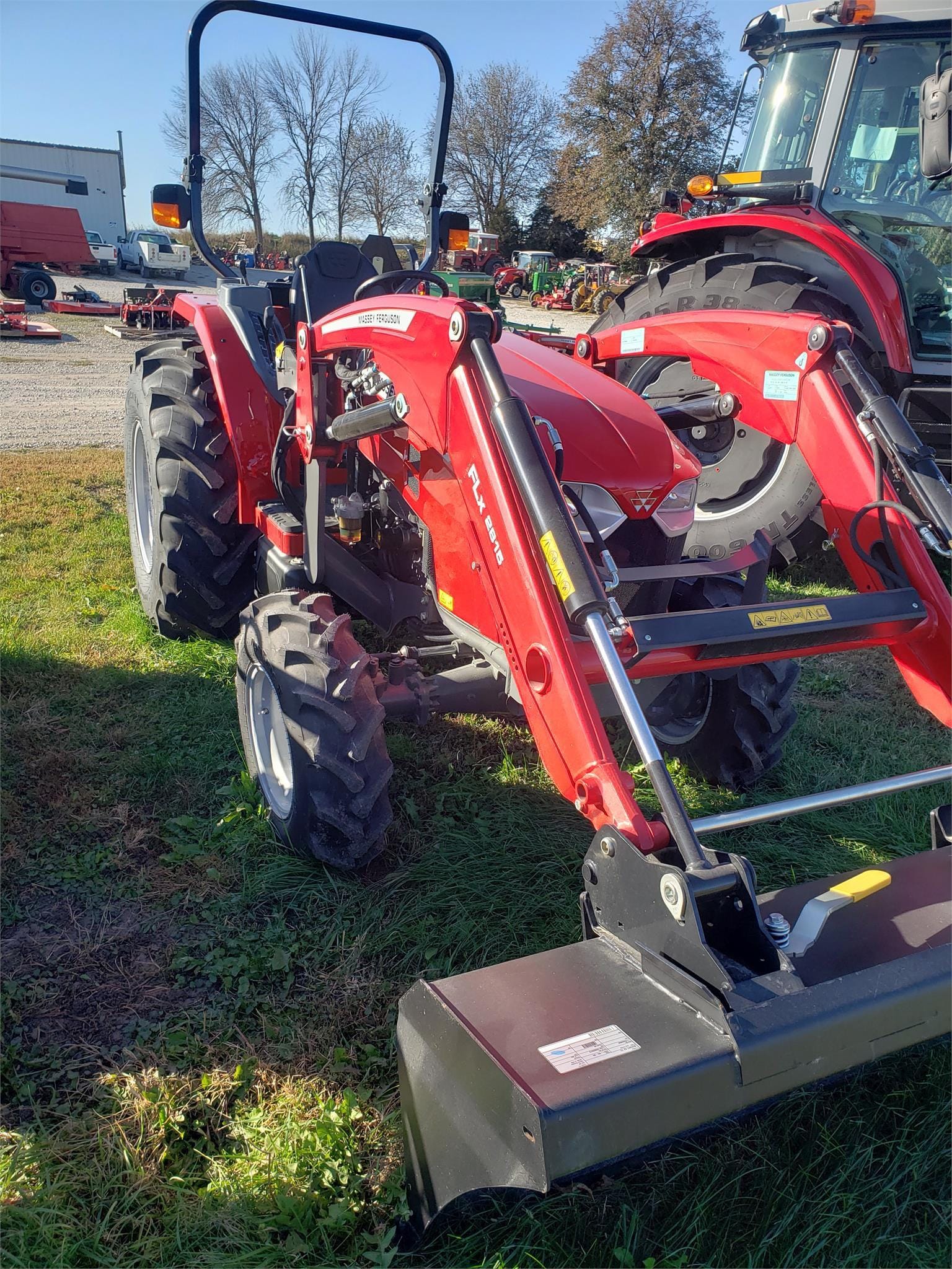 2022 Massey Ferguson 2850E Equipment Image0
