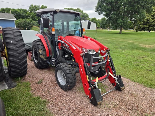 Image of Massey Ferguson 2850M equipment image 3