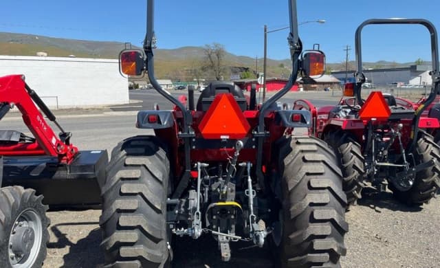 Image of Massey Ferguson 2850M equipment image 4