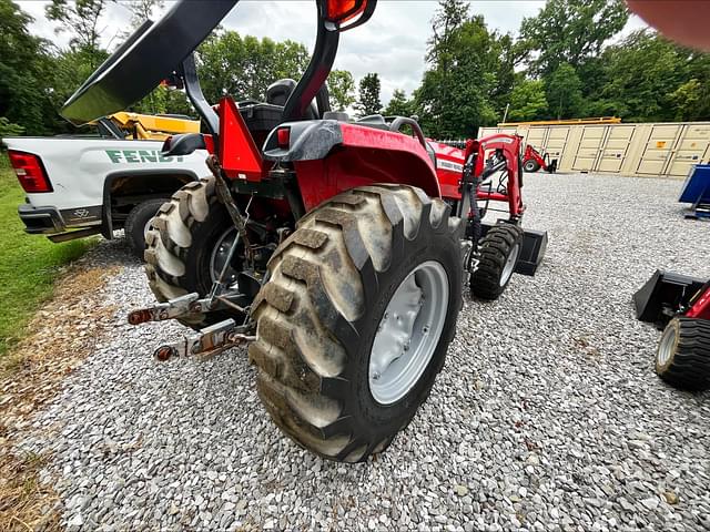 Image of Massey Ferguson 2850M equipment image 1