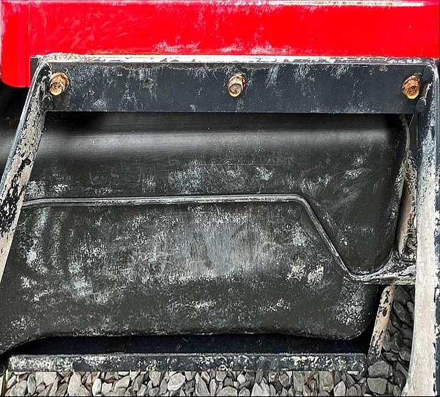 Image of Massey Ferguson 2850M equipment image 4