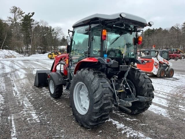 Image of Massey Ferguson 2850M equipment image 4
