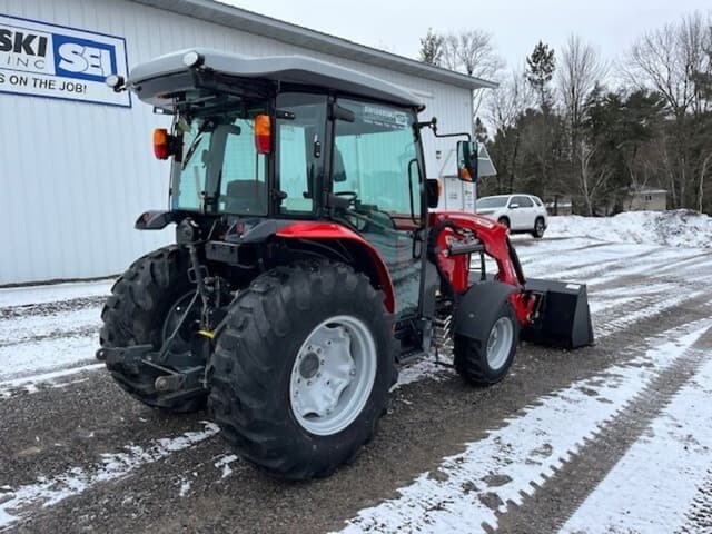 Image of Massey Ferguson 2850M equipment image 2