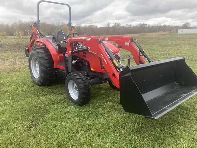 Image of Massey Ferguson 2860E equipment image 4