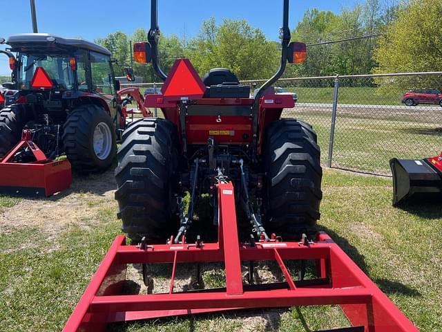 Image of Massey Ferguson 2860E equipment image 3