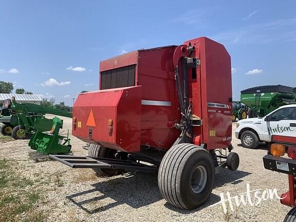 Image of Massey Ferguson 2946 equipment image 3