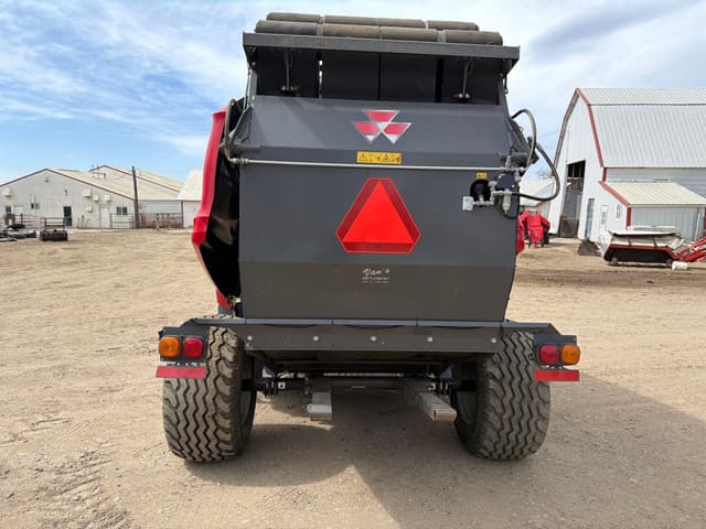 Image of Massey Ferguson RB4180V equipment image 4