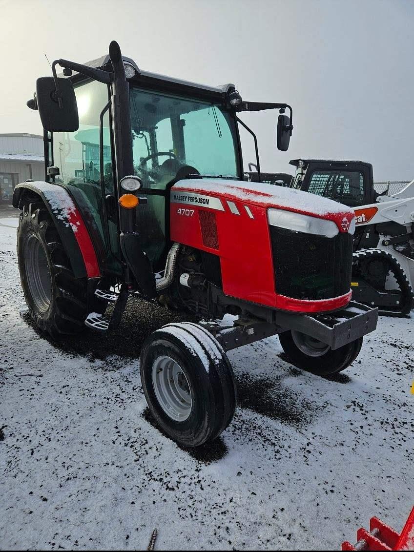Image of Massey Ferguson 4707 Primary image