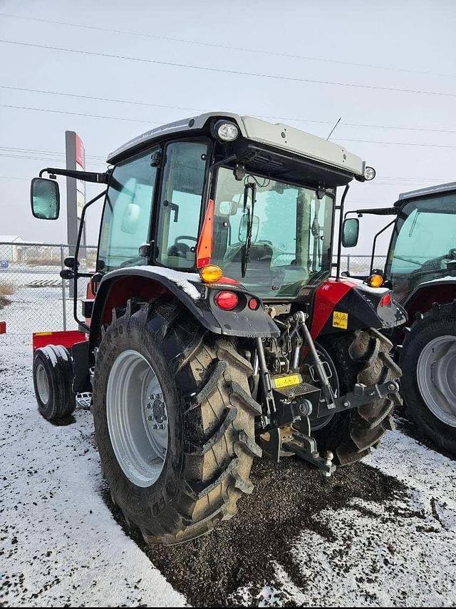 Image of Massey Ferguson 4707 equipment image 2