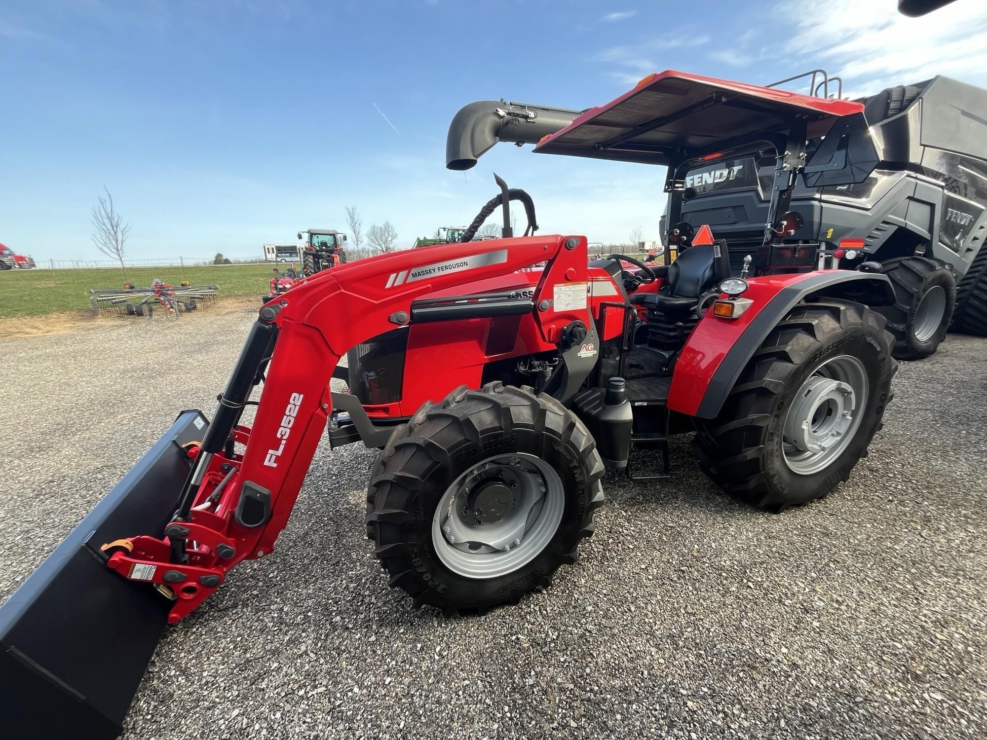 2022 Massey Ferguson 4707 Equipment Image0