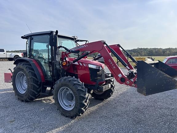 Image of Massey Ferguson 4707 equipment image 2