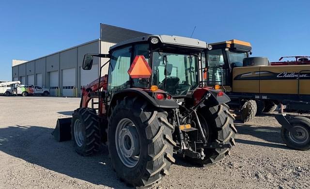 Image of Massey Ferguson 4707 equipment image 2