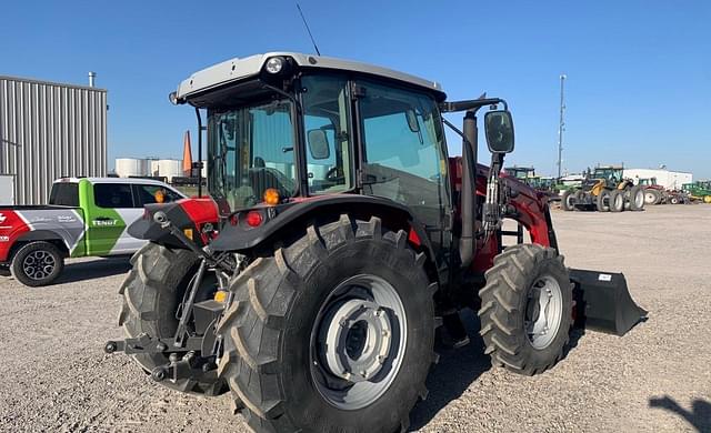 Image of Massey Ferguson 4707 equipment image 1