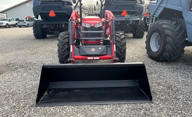 Image of Massey Ferguson 4707 equipment image 3