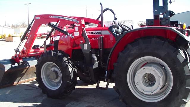 Image of Massey Ferguson 4707 equipment image 2