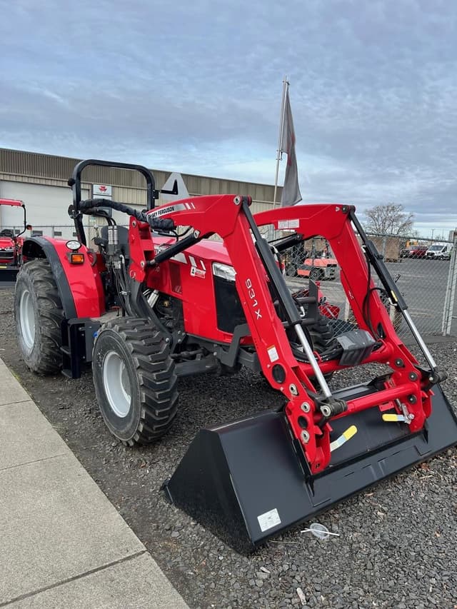Image of Massey Ferguson 4710 equipment image 4