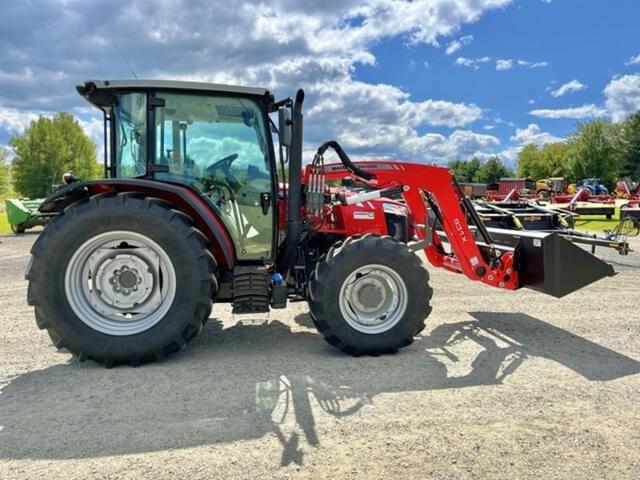 Image of Massey Ferguson 4710 equipment image 2