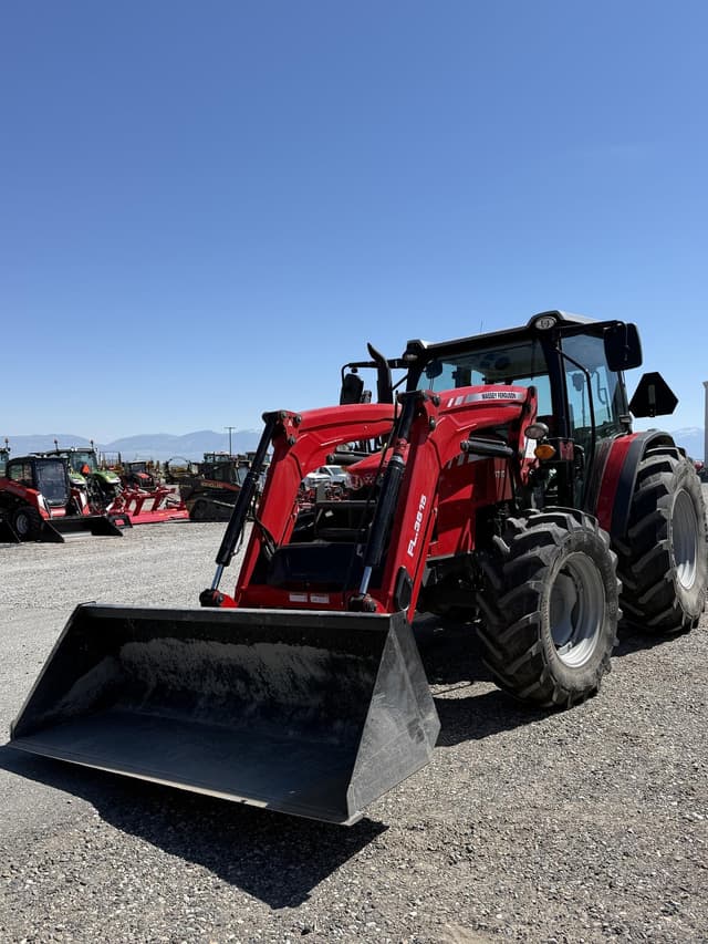 Image of Massey Ferguson 4710 equipment image 4