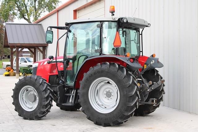 Image of Massey Ferguson 4710 equipment image 3