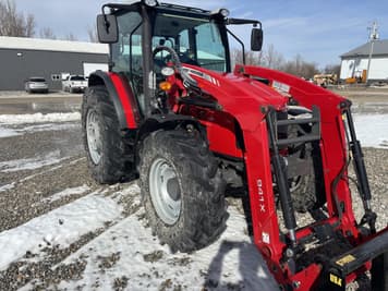 Main image Massey Ferguson 5711