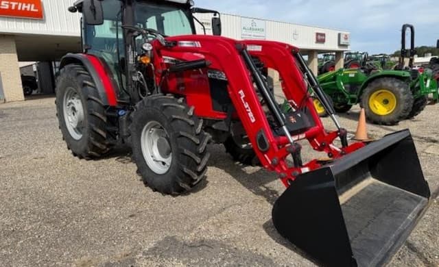 Image of Massey Ferguson 5711 equipment image 1