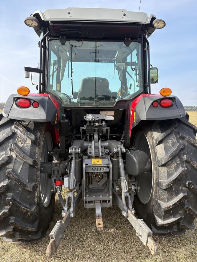 Image of Massey Ferguson 6713 equipment image 3