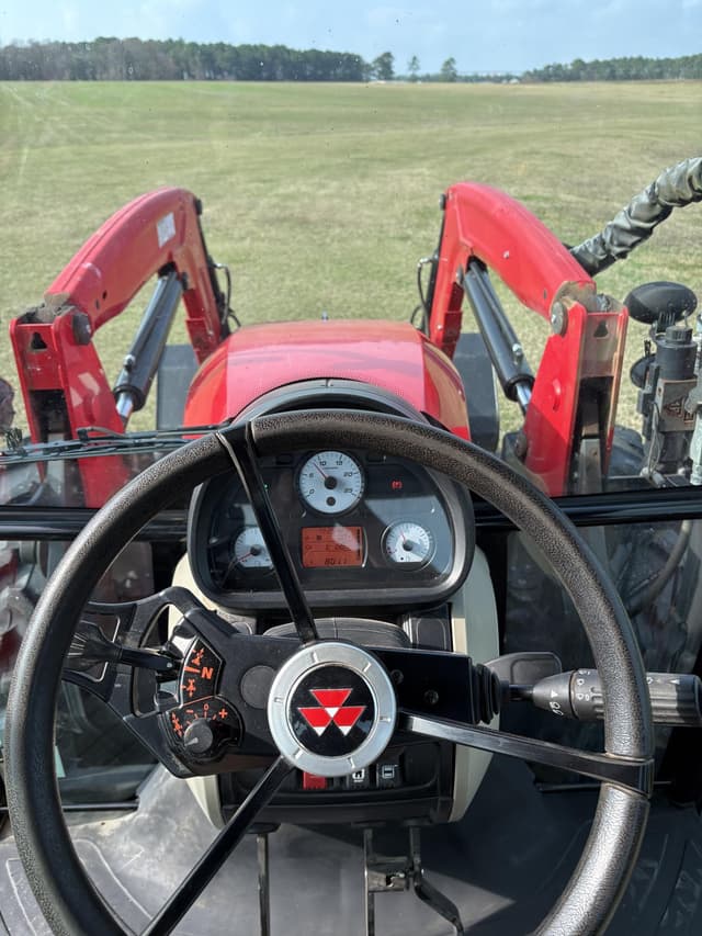 Image of Massey Ferguson 6713 equipment image 2