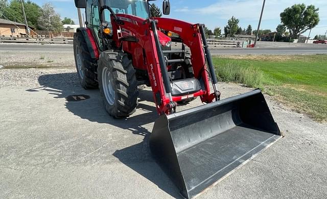 Image of Massey Ferguson 6713 equipment image 1