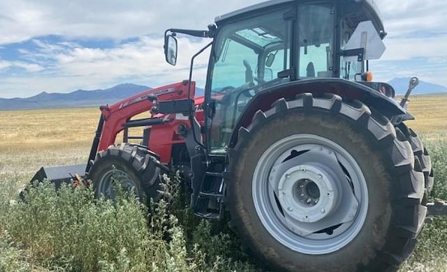 Image of Massey Ferguson 6713 equipment image 1