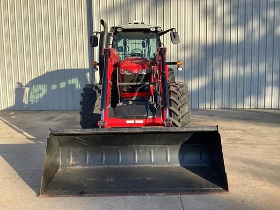 Image of Massey Ferguson 7716S equipment image 2