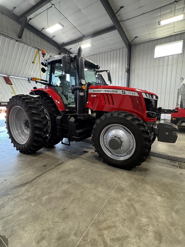 Image of Massey Ferguson 7722 equipment image 1
