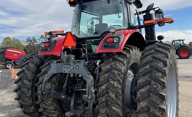 Image of Massey Ferguson 8735S equipment image 4