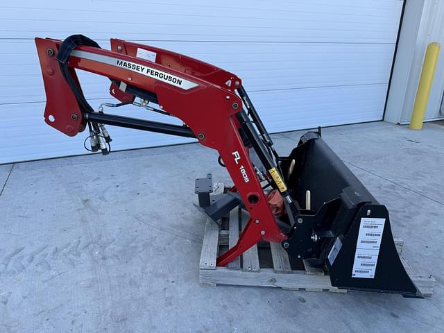 Image of Massey Ferguson FL1805 equipment image 1