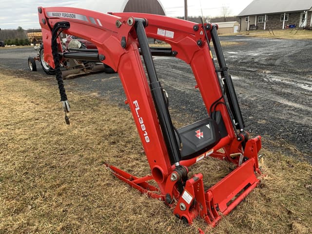 Image of Massey Ferguson FL3819 equipment image 1