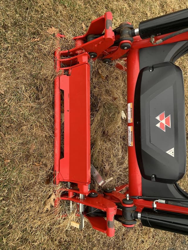 Image of Massey Ferguson FL3819 equipment image 4