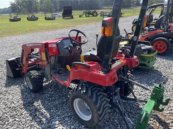 Image of Massey Ferguson GC1723 equipment image 4