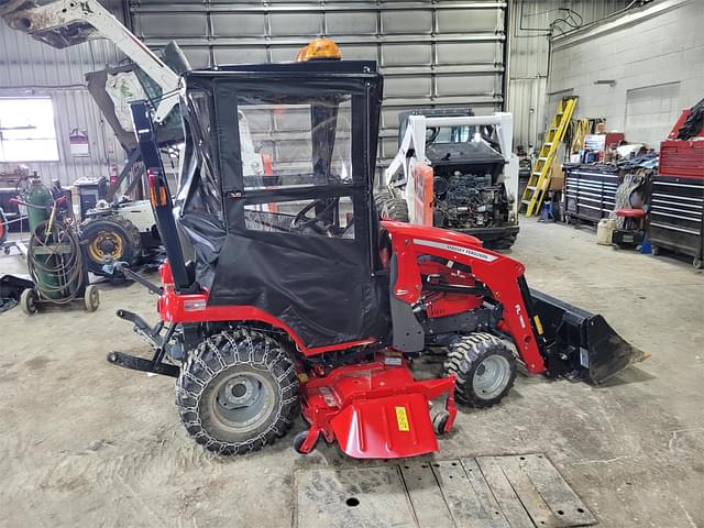 Image of Massey Ferguson GC1723E equipment image 1