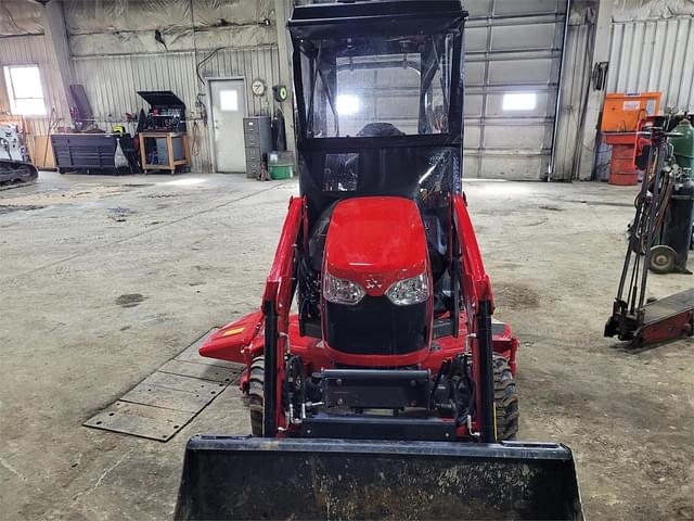 Image of Massey Ferguson GC1723E equipment image 3