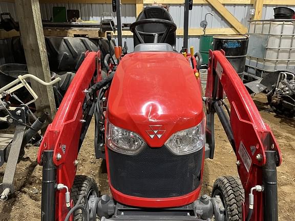 Image of Massey Ferguson GC1723E equipment image 3