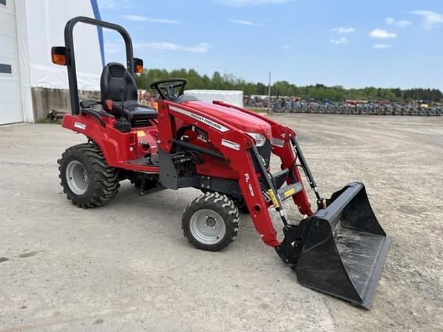 Image of Massey Ferguson GC1723E equipment image 1