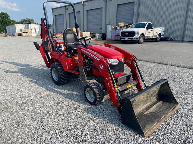 Image of Massey Ferguson GC1723EB equipment image 3