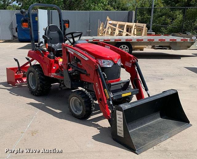 Image of Massey Ferguson GC1725M equipment image 2