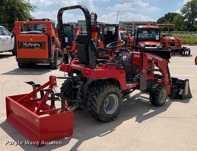 Image of Massey Ferguson GC1725M equipment image 4