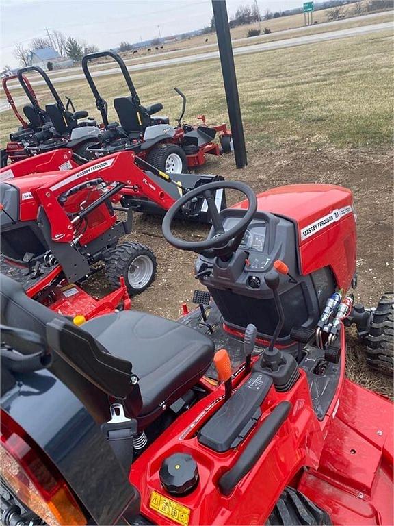 Image of Massey Ferguson GC1725M equipment image 2