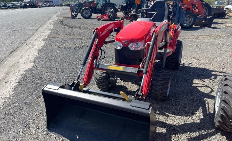 Image of Massey Ferguson GC1725M Primary image