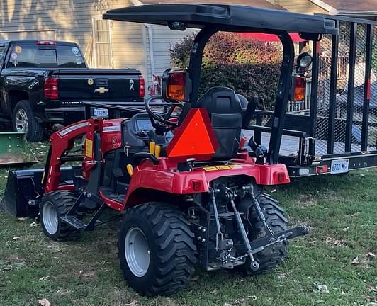 Image of Massey Ferguson GC1725M equipment image 1