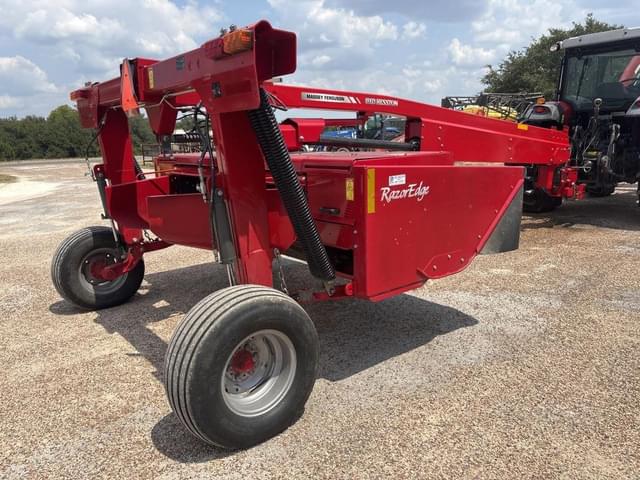 Image of Massey Ferguson 1376 equipment image 3
