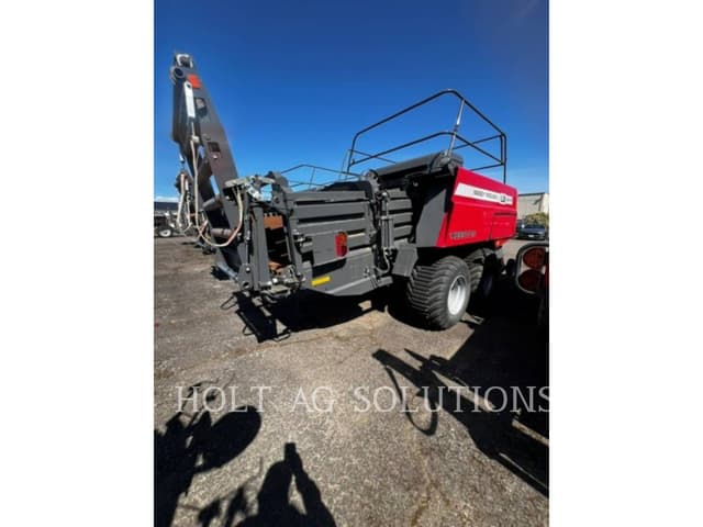 Image of Massey Ferguson LB2234XD equipment image 3