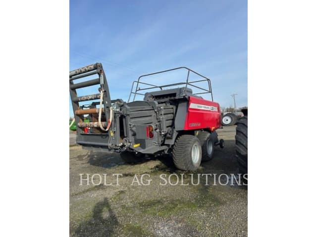 Image of Massey Ferguson LB2234XD equipment image 3