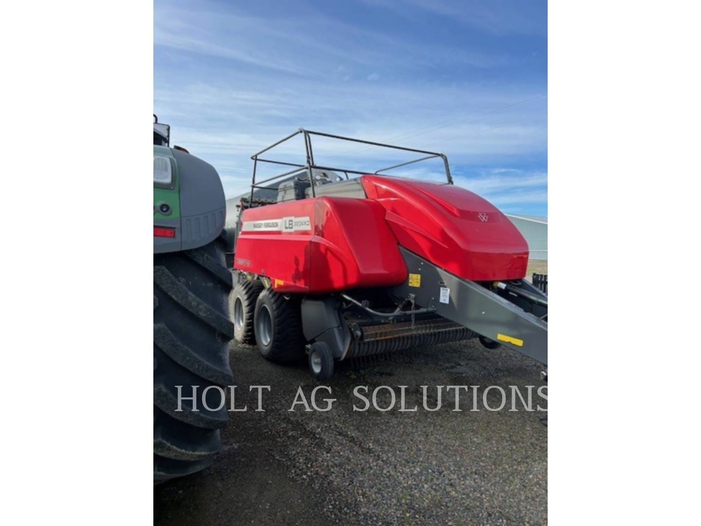 Massey Ferguson LB2234XD Equipment Image0